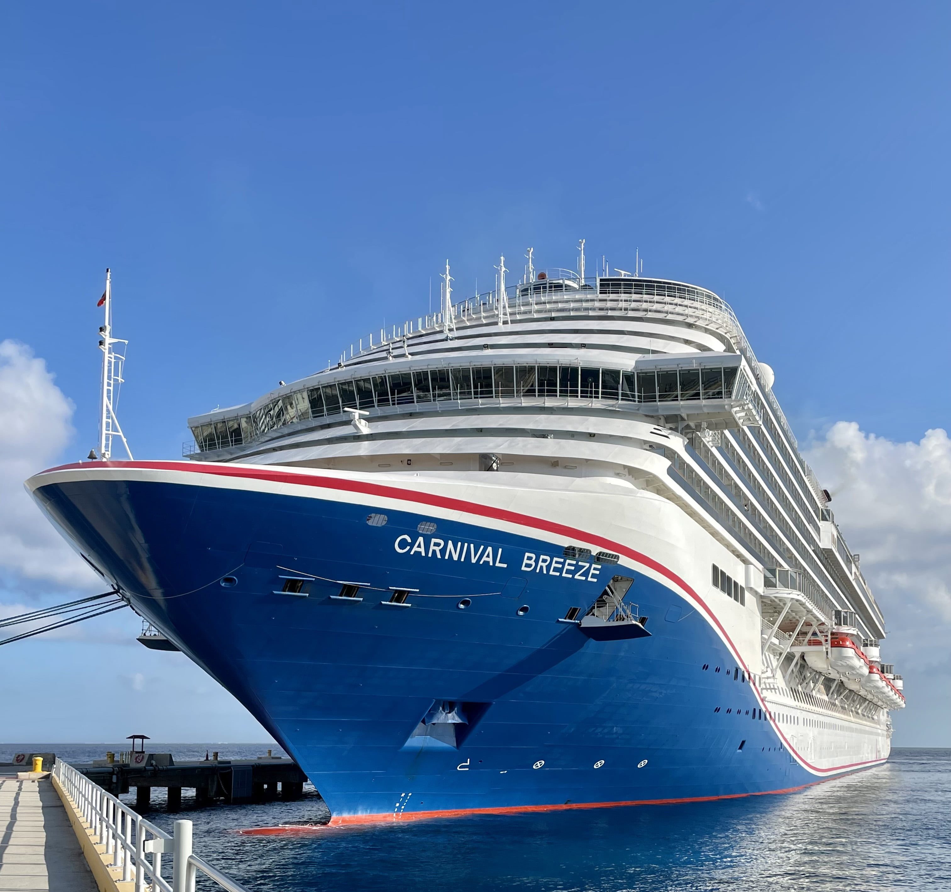 Carnival_Breeze_in_Cozumel,_Mexico SMALLL